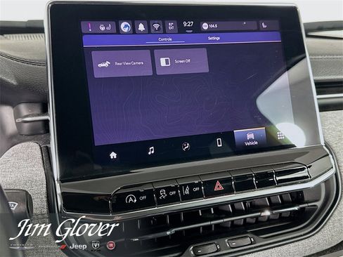 Used 2022 Jeep Compass Latitude image 32