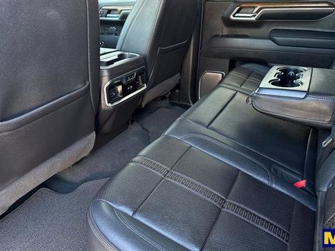 Used 2025 Chevrolet Silverado 1500 High Country w/ Technology Package image 14