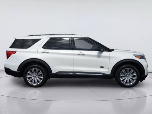 Used 2023 Ford Explorer King Ranch w/ Technology Package AWD/4WD image 5