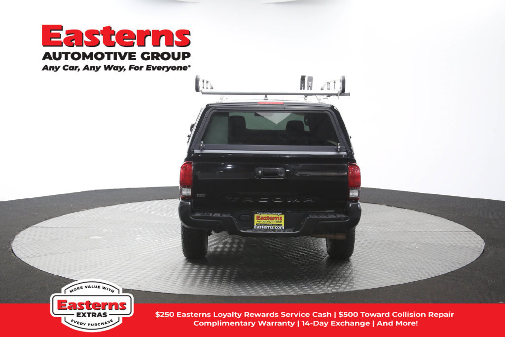 Used 2023 Toyota Tacoma SR AWD/4WD image 38
