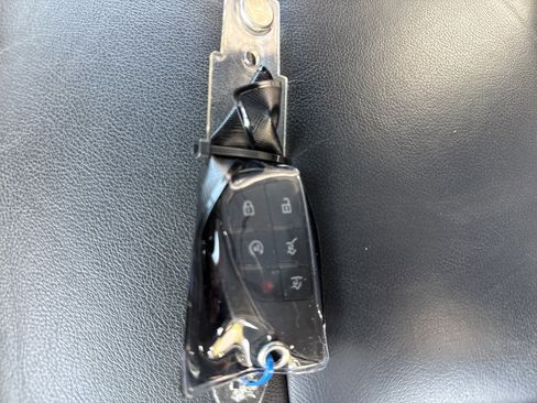 Used 2023 Chevrolet Tahoe Z71 w/ Luxury Package image 38