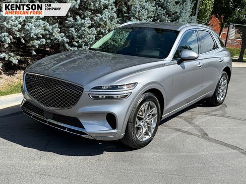 Used 2025 Genesis GV70 2.5T image 3
