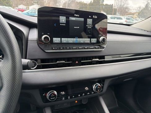 Used 2024 Mitsubishi Outlander SE image 7