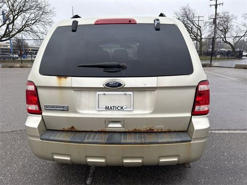 Used 2012 Ford Escape XLT image 4