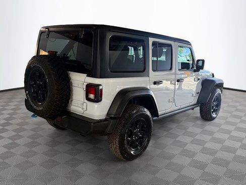 Used 2023 Jeep Wrangler Unlimited w/ Cold Weather Group AWD/4WD image 6