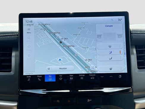 Used 2024 Ford Expedition XLT RWD image 13