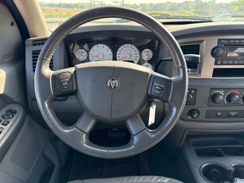 Used 2007 Dodge Ram 1500 Truck SLT AWD/4WD image 18