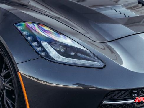 Used 2017 Chevrolet Corvette Stingray Coupe RWD image 43
