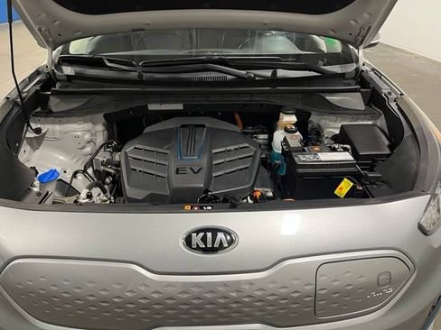 Used 2019 Kia Niro EX Premium FWD image 9