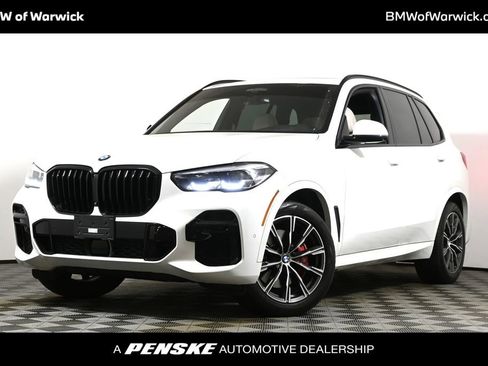 Used 2022 BMW X5 xDrive40i w/ M Sport Package AWD/4WD image 1