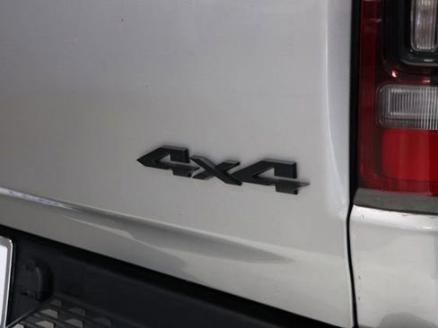 Used 2023 RAM 1500 Laramie AWD/4WD image 12