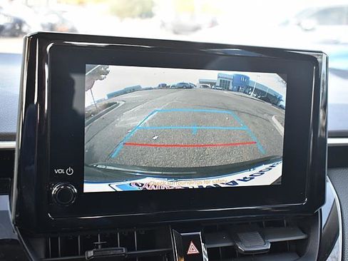 Used 2023 Toyota Corolla LE image 18