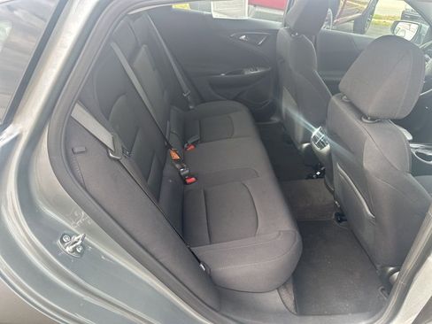 Used 2025 Chevrolet Malibu LT FWD image 8