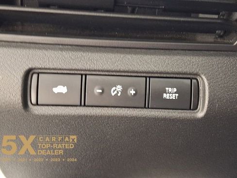 Used 2024 Nissan Altima 2.5 SV image 29