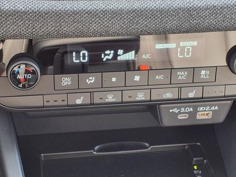 New 2026 Subaru Outback Limited AWD/4WD image 13
