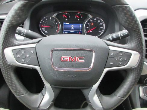Used 2023 GMC Acadia SLE w/ Driver Convenience Package image 22