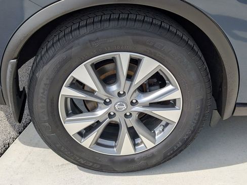 Used 2018 Nissan Murano SL w/ Moonroof Package image 26