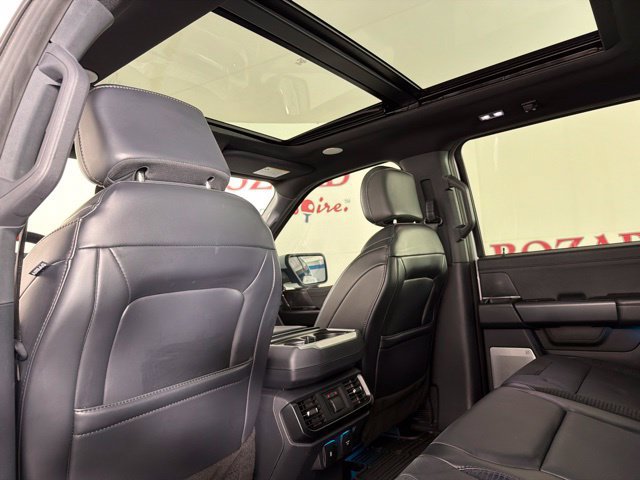 Used 2023 Ford F150 Raptor w/ Raptor 37 Performance Package AWD/4WD image 32