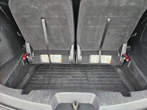 Used 2019 Ford Explorer XLT w/ Equipment Group 202A image 33