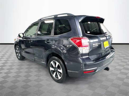 Used 2017 Subaru Forester 2.5i Premium image 35