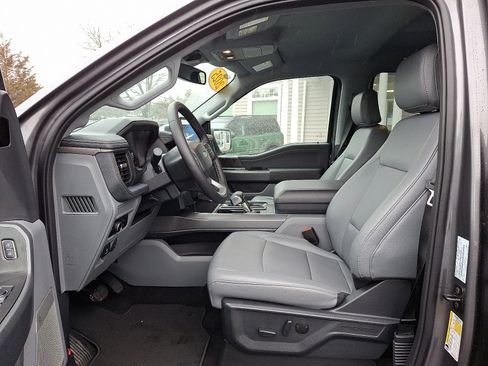 Used 2025 Ford F150 Lightning Flash image 14