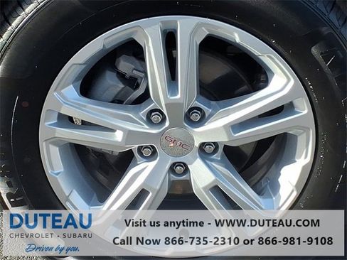 Used 2021 GMC Terrain SLE w/ Driver Convenience Package image 4