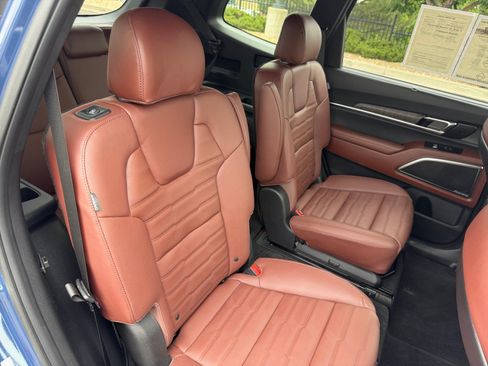 Used 2025 Kia Telluride SX Prestige AWD/4WD image 18
