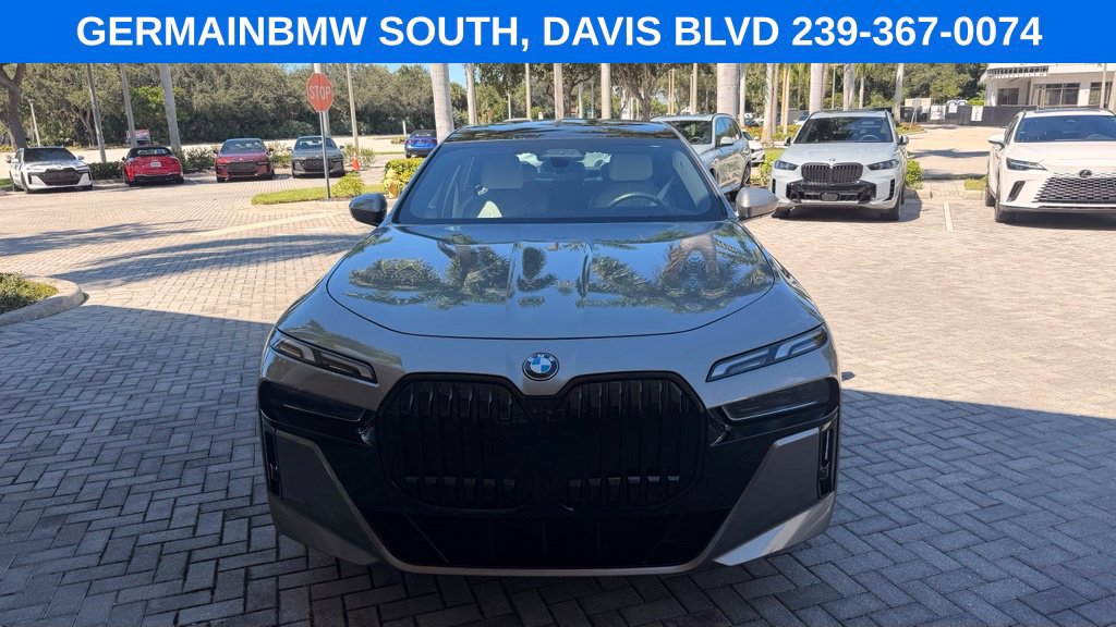 Used 2023 BMW 740i RWD image 5