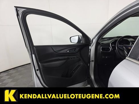 Used 2021 Chevrolet Equinox LT AWD/4WD image 19