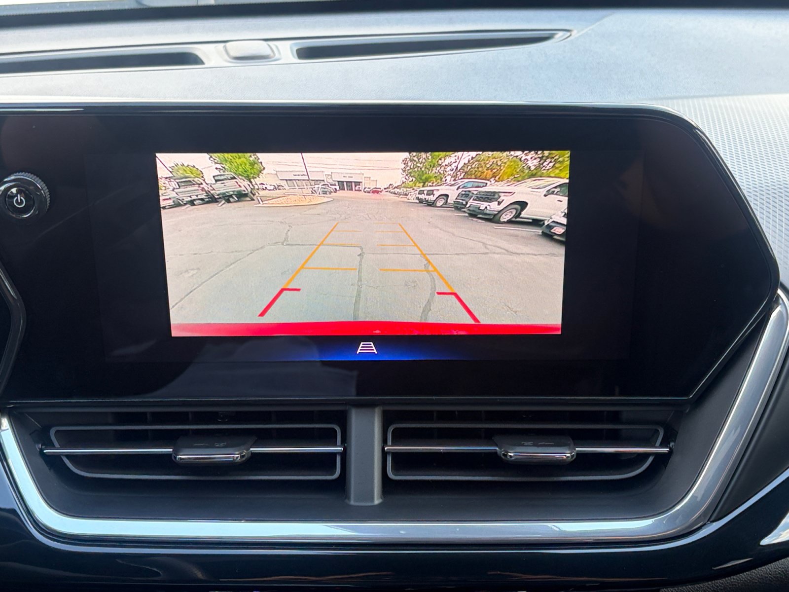Certified 2024 Chevrolet Trax RS w/ Sunroof Package FWD image 18