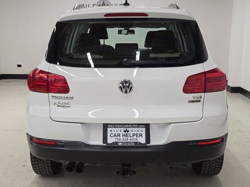 Used 2017 Volkswagen Tiguan S image 13