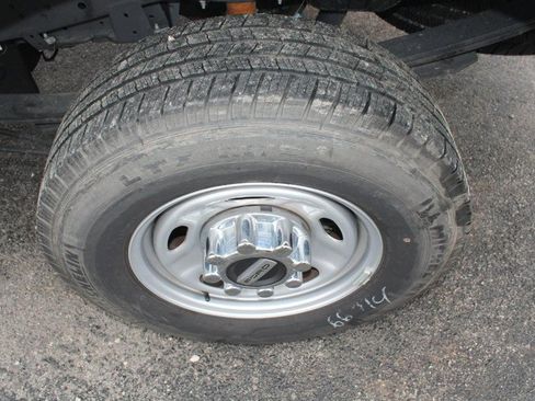 Used 2022 Ford F250 XL w/ Power Equipment Group image 7