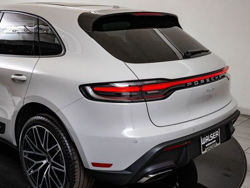 New 2026 Porsche Macan AWD/4WD image 20