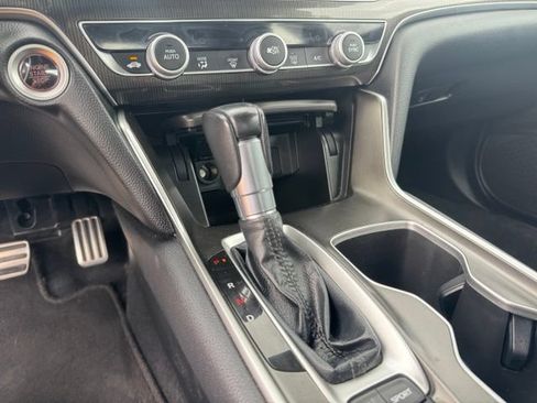 Used 2022 Honda Accord Sport image 19
