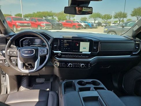Used 2025 GMC Sierra 1500 SLT image 19
