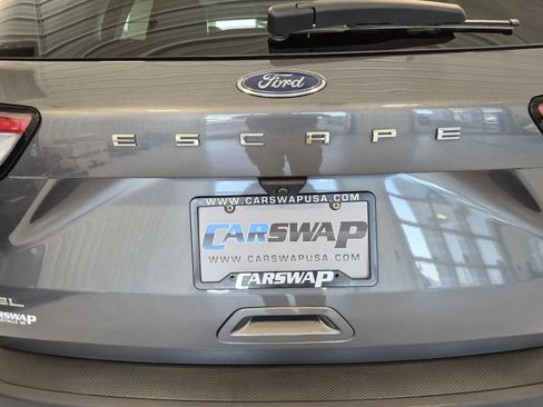 Used 2021 Ford Escape SEL w/ Technology Package AWD/4WD image 41