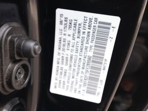 Used 2015 Honda Civic SE image 9