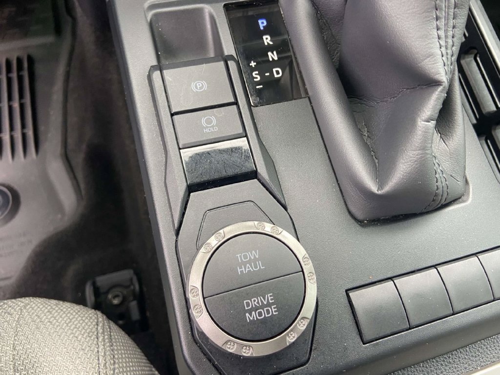 Used 2025 Toyota 4Runner SR5 RWD image 23