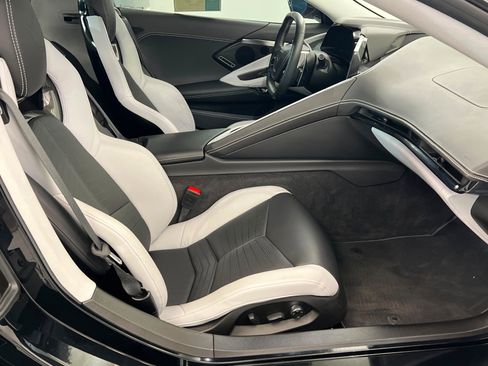 Certified 2023 Chevrolet Corvette Stingray Premium Conv w/ Stealth Interior Trim Package image 17