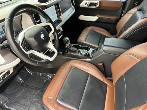Used 2022 Ford Bronco Outer Banks AWD/4WD image 11