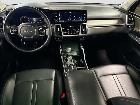 Used 2023 Kia Sorento S w/ Panoramic Sunroof Package AWD/4WD image 24