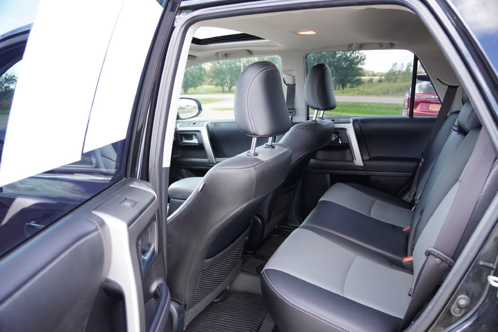 Used 2023 Toyota 4Runner SR5 Premium w/ Moonroof Package AWD/4WD image 16