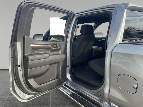 Used 2024 Chevrolet Silverado 1500 RST image 13