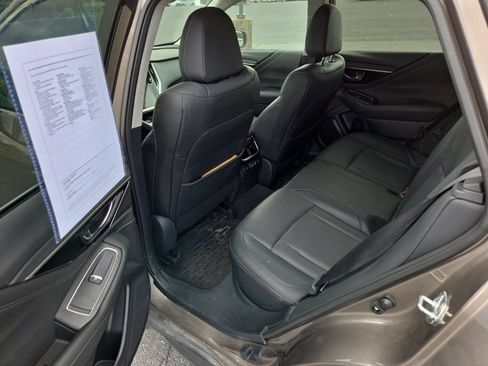Certified 2022 Subaru Outback Limited AWD/4WD image 8