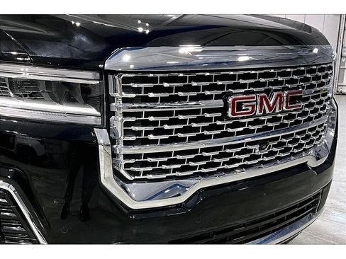 Used 2023 GMC Acadia Denali w/ Denali Ultimate Package AWD/4WD image 32