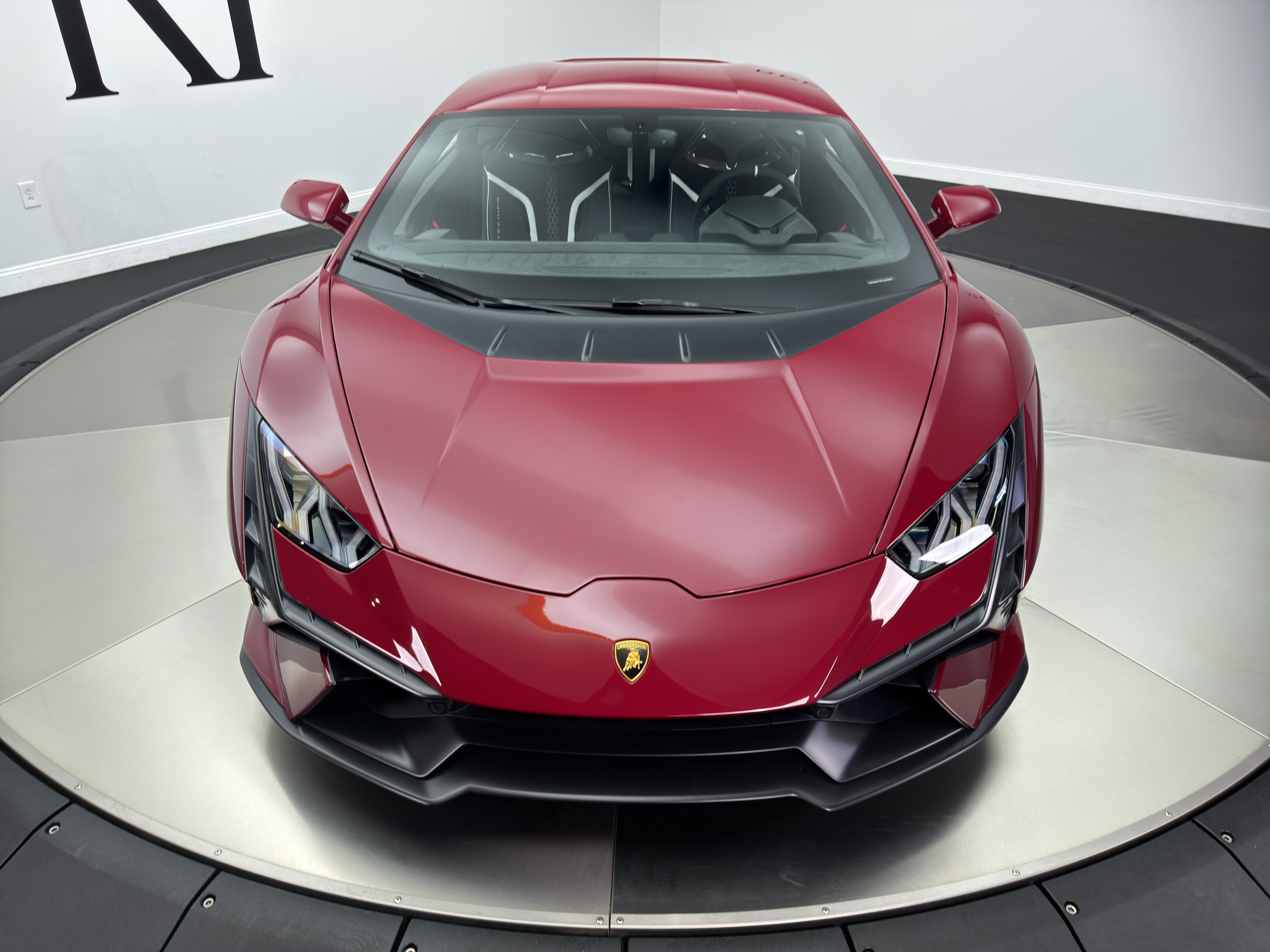 Used 2023 Lamborghini Huracan Tecnica RWD image 9