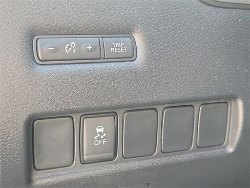 Used 2017 Nissan Murano S w/ Navigation Package image 26