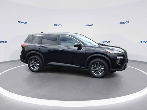 Used 2024 Nissan Rogue S FWD image 9