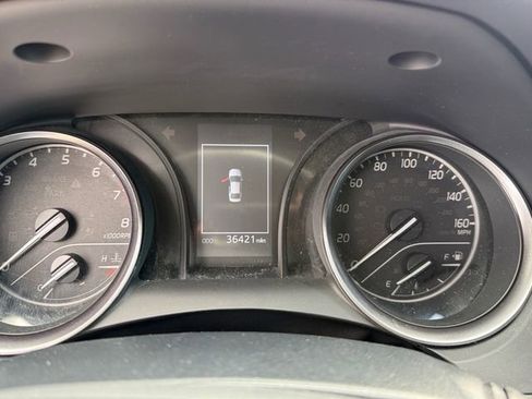 Used 2023 Toyota Camry SE image 4