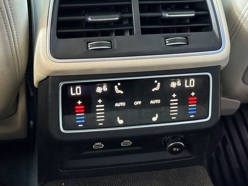 Used 2022 Audi A6 3.0T allroad Prestige w/ Prestige Package image 20